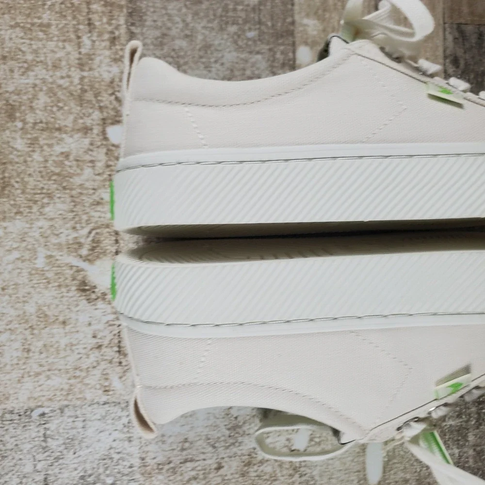 Cariuma OCA‎ Low Womens Shoes Sz 7 Skateboard Off White Canvas Lace Up Sneakers